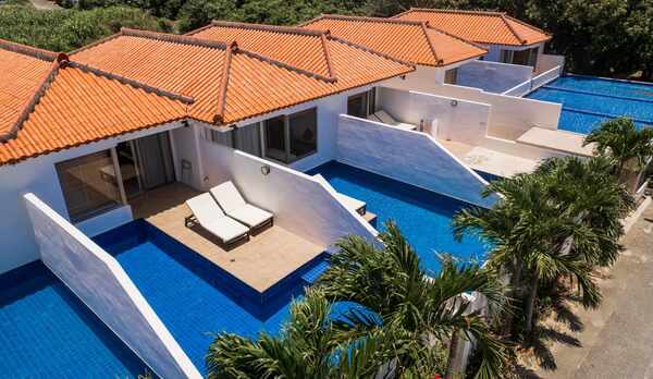 ●全室プライベートプール付き