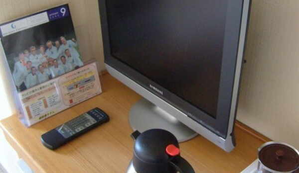 各お部屋には液晶TVがございます