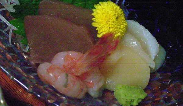 *夕食（一例）新潟ならではのお刺身も並びます