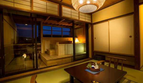 【露天風呂付客室ツイン一例】4階ベランダタイプ