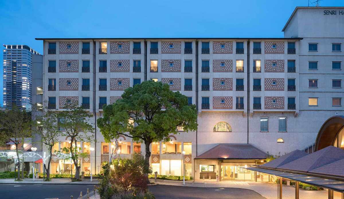 伊丹空港・高槻・箕面のホテル・旅館 料金比較・宿泊予約 - 12社から最