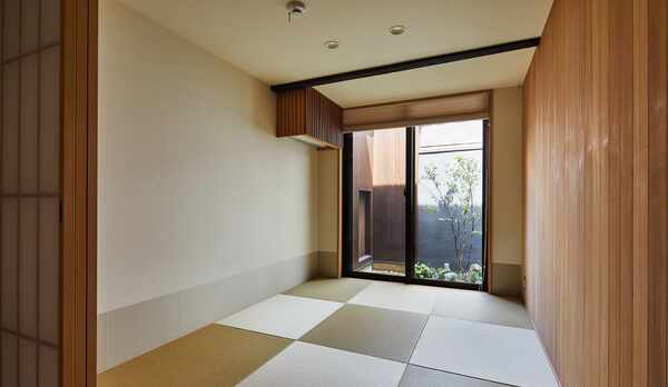 ぎをん白川の宿 一本橋