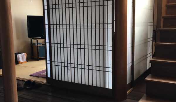 1階・玄関からの眺め