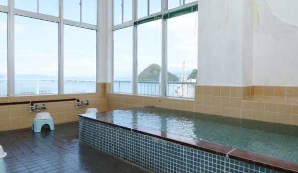 なんと！お風呂からも駿河湾を一望できます♪