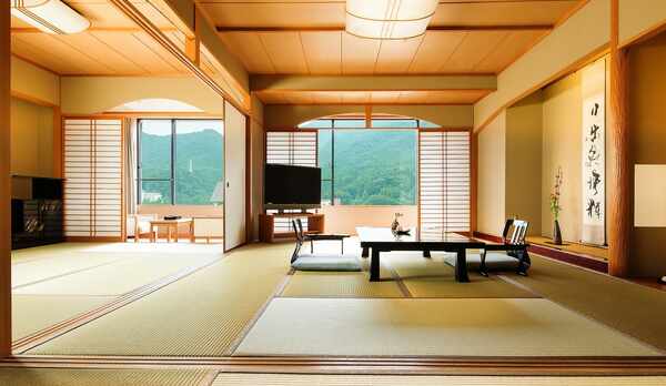 【和室】全室74平米以上、鬼怒川沿いのお部屋。 