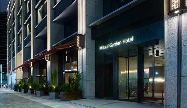 <エントランス>