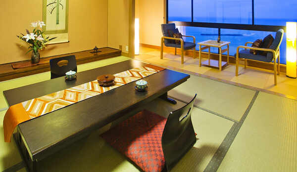 ■絶景最上階■【オーシャンビュー-10帖-】