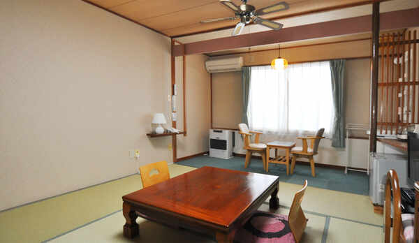 【和室８畳】