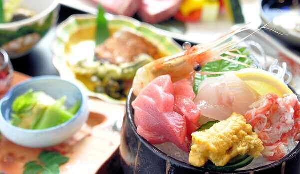 【里山のごちそう会席】ある日の料理一例