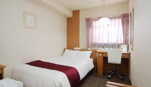 客室一例：セミダブルルーム