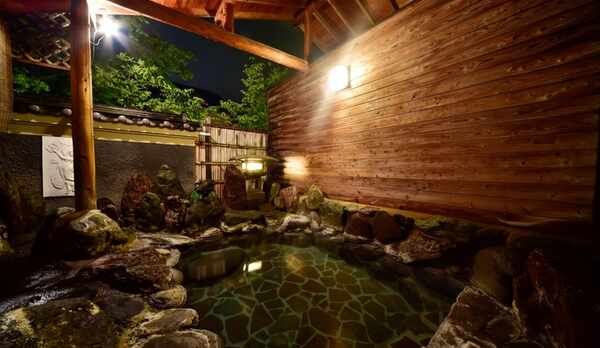 男女別露天風呂