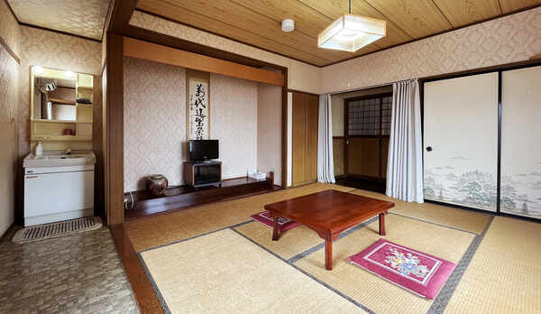 【和室8畳】昔ながらお落ち着いた雰囲気【禁煙】