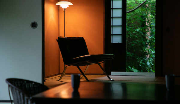 緑溢れる空間に佇む離れ