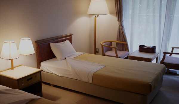 *洋室（ユニットバス付）【2名・4名・5名定員】ご利用人数によってお選びください。