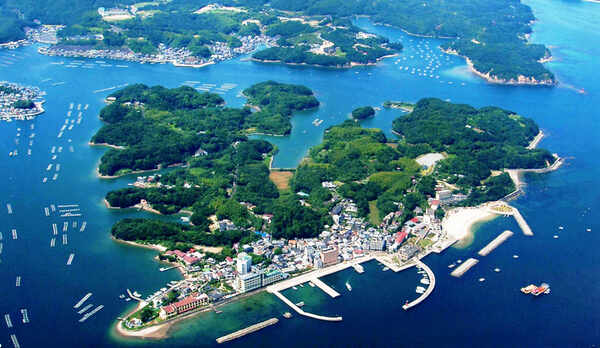 *【ハートの島】的矢湾に浮かぶ「わたかの島」に当館はございます