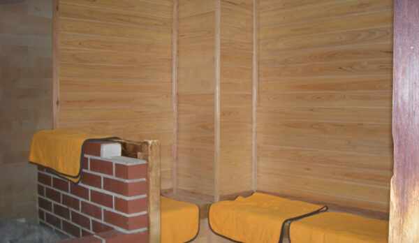 サウナもございます。汗を流してリフレッシュしてください。