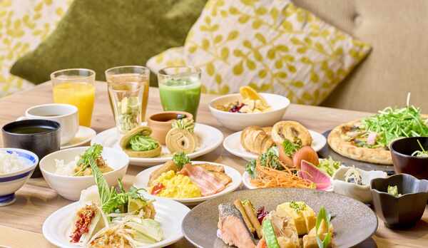 京都らしい「和」のお料理にアジアのスペシャリティをプラス。