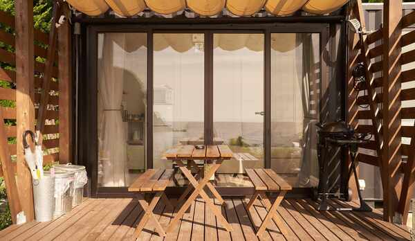 客室外のウッドデッキでBBQをお楽しみいただけます