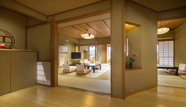 細流亭４号館（せせらぎていよんごうかん）／12.5畳＋6畳＋2畳＜富士山眺望＞