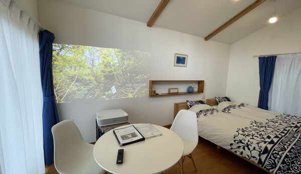 ヴィラウルー客室【プロジェクター】