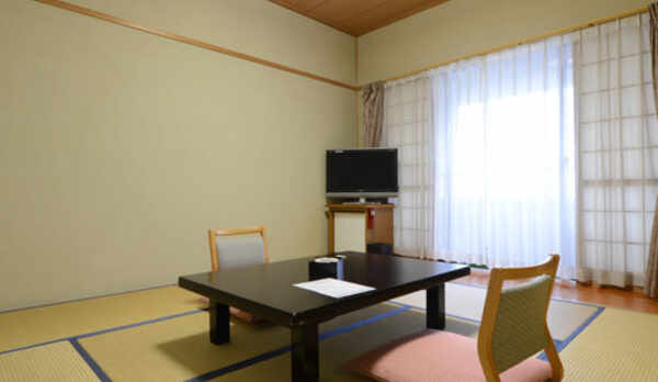 *【和室8畳】1日1室限定のお部屋。ビジネスや一人旅でも利用ができます。