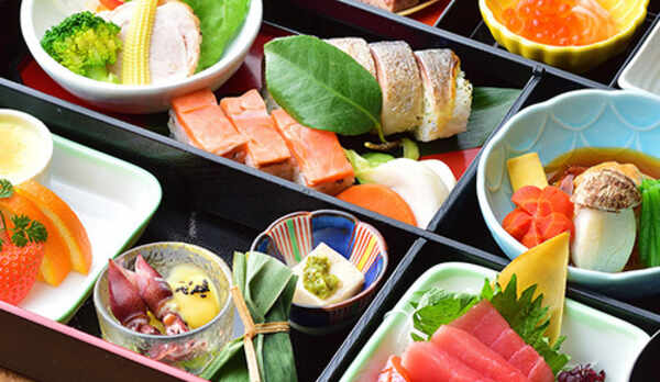 【豪華箱弁当】ご夕食一例