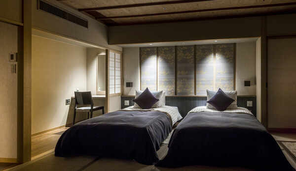 露天風呂付き客室「紺碧」（こんぺき）