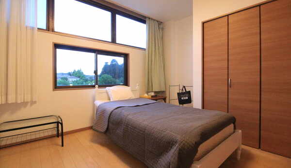 シングルルーム　広さ：8.57㎡ 〜 11.31㎡ となります。