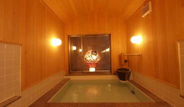 青森ヒバ使用浴場で旅の疲れをいやして〜