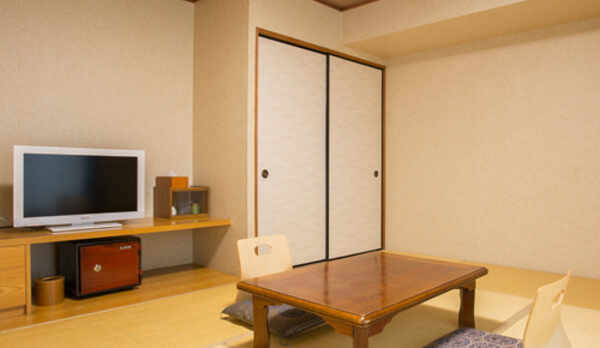 *【客室例】畳のお部屋でのんびりお寛ぎ下さい。
