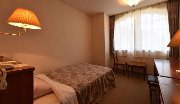 【シングルルーム】Wifi完備でビジネスにも最適です。