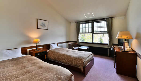 [洋室ツイン]八ヶ岳連峰一望リゾートタイプ