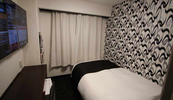 『シングルルーム』