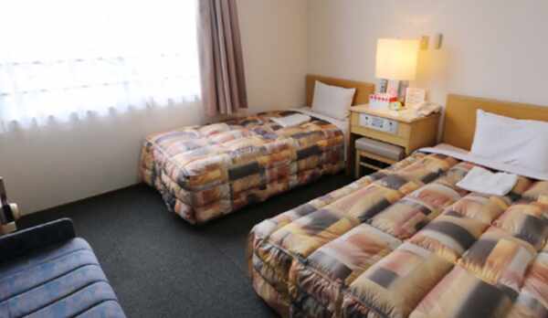 ・ツインルーム　全室タオルやお茶セットなどアメニティをご用意しております