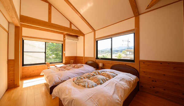 ・洋室8畳【カトレア】