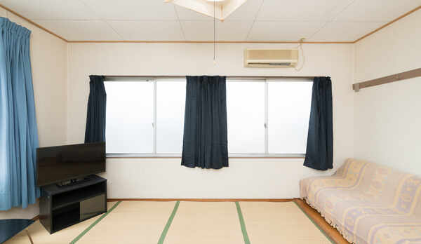 【喫煙】和室3名利用（トイレなし）