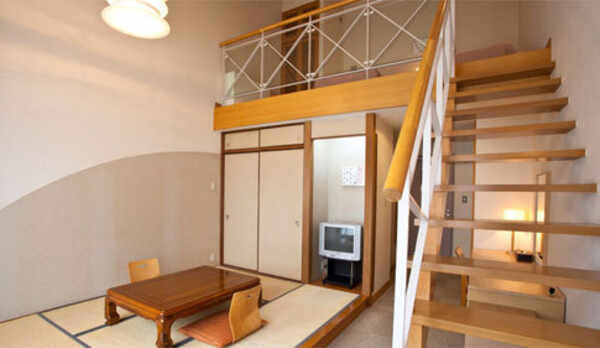 和洋室メゾネットタイプ