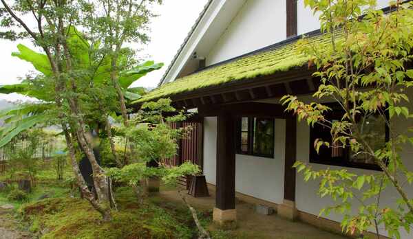 本館入口