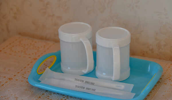 歯ブラシ、コップ