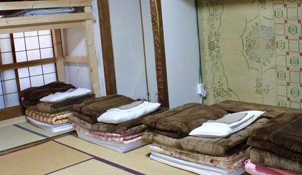 全室和室のお部屋です。ドミトリールームには、二段ベットもあります。