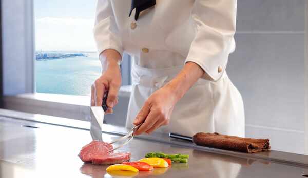 鉄板焼 さざんか（35階）