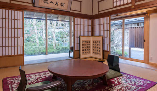 【貴賓室B】（一例、部屋により内装等が異なります）