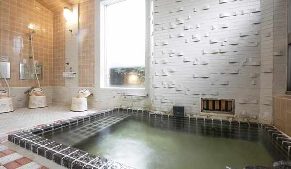 ・大浴場/とてもレトロなお風呂