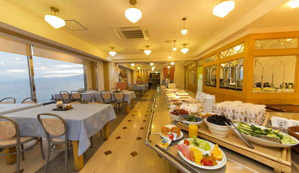 朝食バイキング