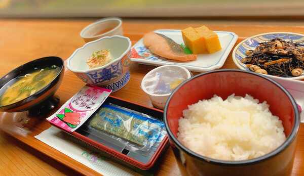 朝食一例（和食）