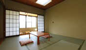 ◆和室12畳◆畳の和の温もりを感じる客室♪天気の良い日は富士山が眺められます！