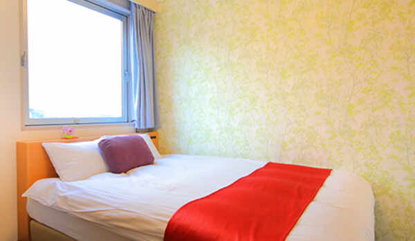 【ダブルルームB】140cm幅／16平米＜無料Wi-Fi＞