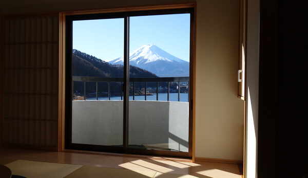 和洋室の一例（お部屋からの眺望）