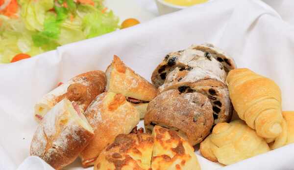 オプションの朝食デリバリーサービスの一例