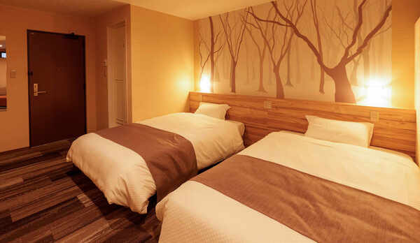 ・【プレミアDXファミリー】全室シモンズベッドを採用。寝心地も良くスッキリとした気分で1日をスタート